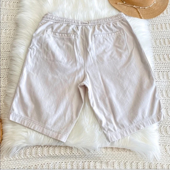 Athleta Farallon Bermuda Shorts Birch Gray Cream Drawstrings Pockets 16 Tall - Picture 4 of 11